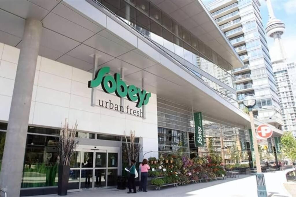 Lush Condo By Cntower - Free Parking トロント エクステリア 写真